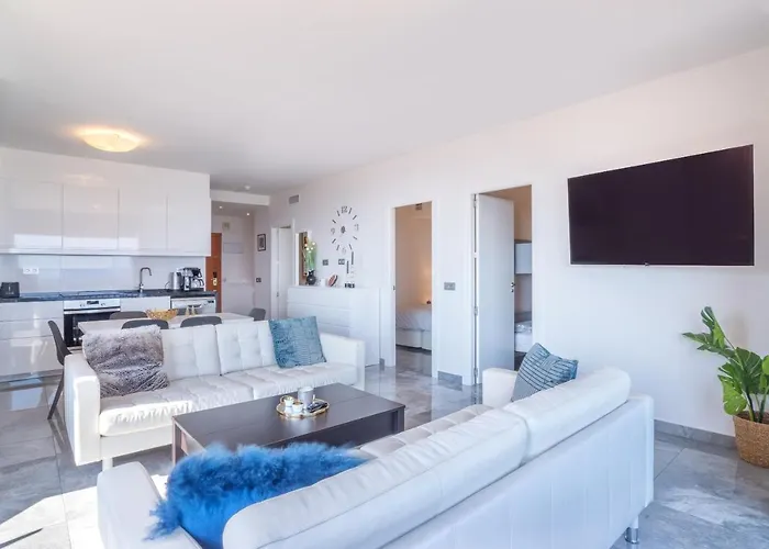 Apartment Marina View Two Bedroom Fuengirola