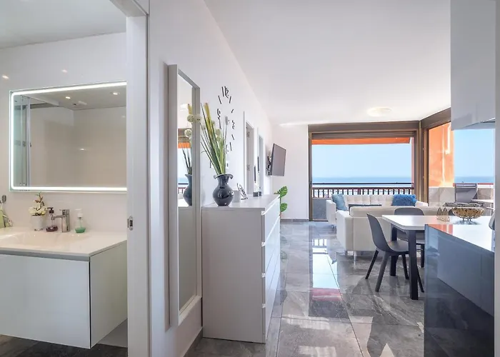 Marina View Two Bedroom * Fuengirola